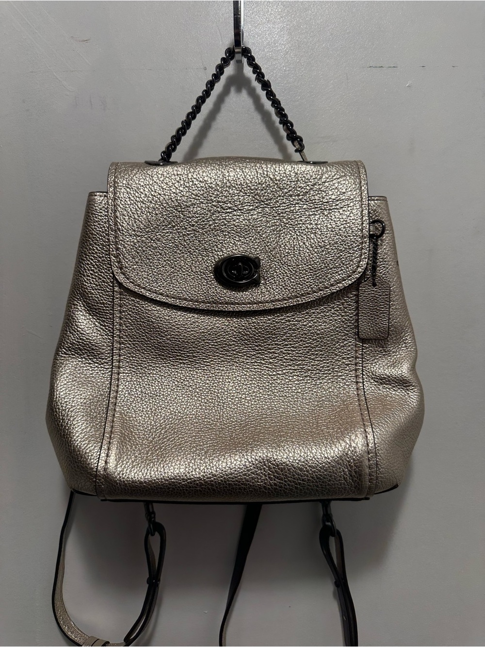 Used once 2018 Coach Charlie Turnlock Metallic Platinum Leather Backpack 38584